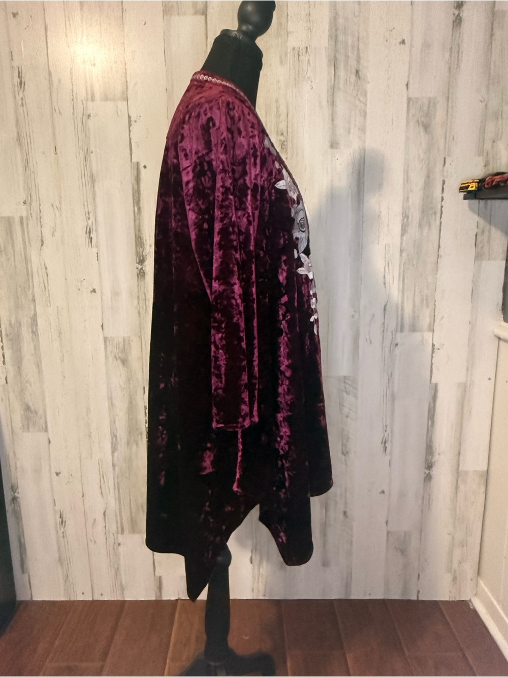 Andrée by Unit 90s Boho Burgundy Velvet Embroidered Floral Tunic Dress L - Picture 7 of 10